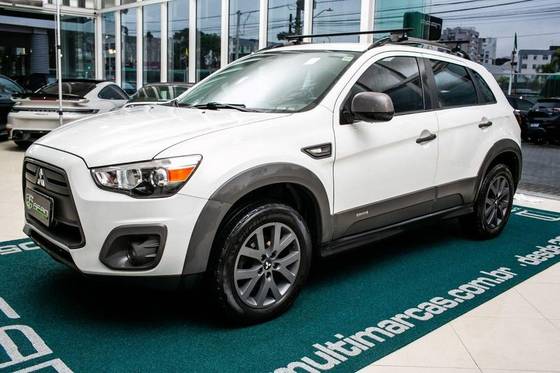 MITSUBISHI ASX 2.0 OUTDOOR 16V GASOLINA 4P AUTOMÁTICO MITSUBISHI ASX 2.0 OUTDOOR 16V GASOLINA 4P AUTOMÁTICO